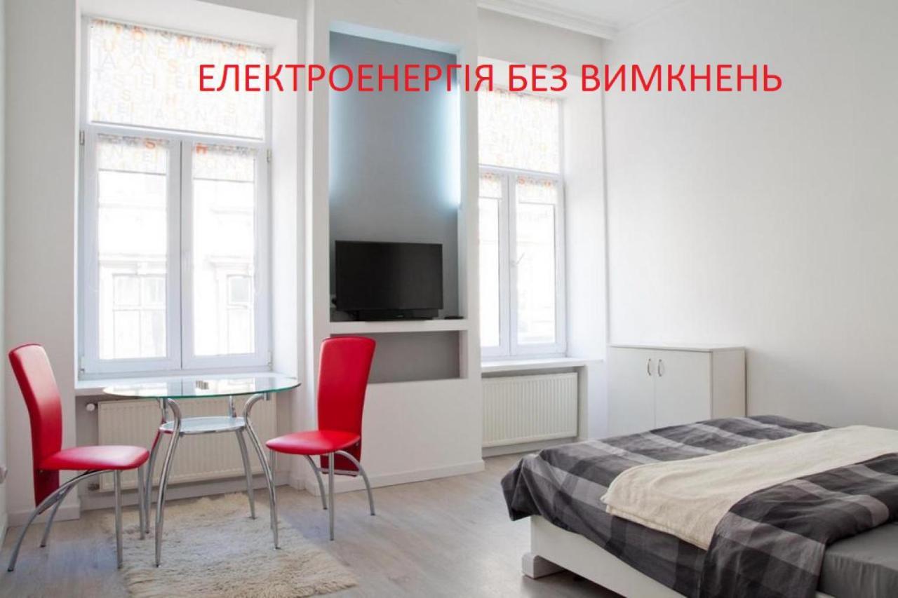Apartment In The Centre Of Lviv Eksteriør bilde