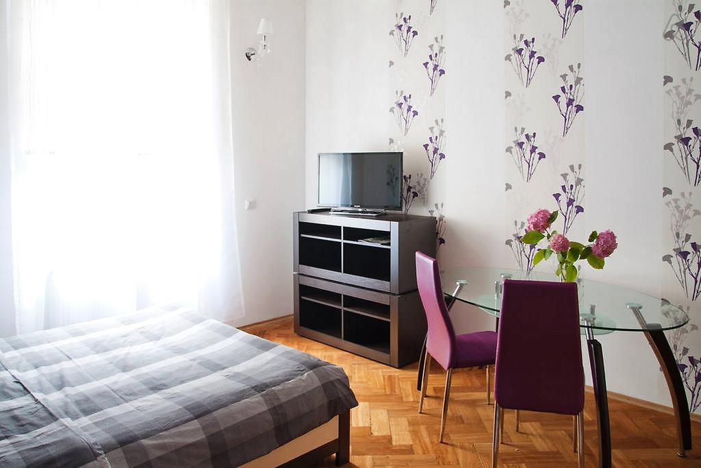 Apartment In The Centre Of Lviv Eksteriør bilde