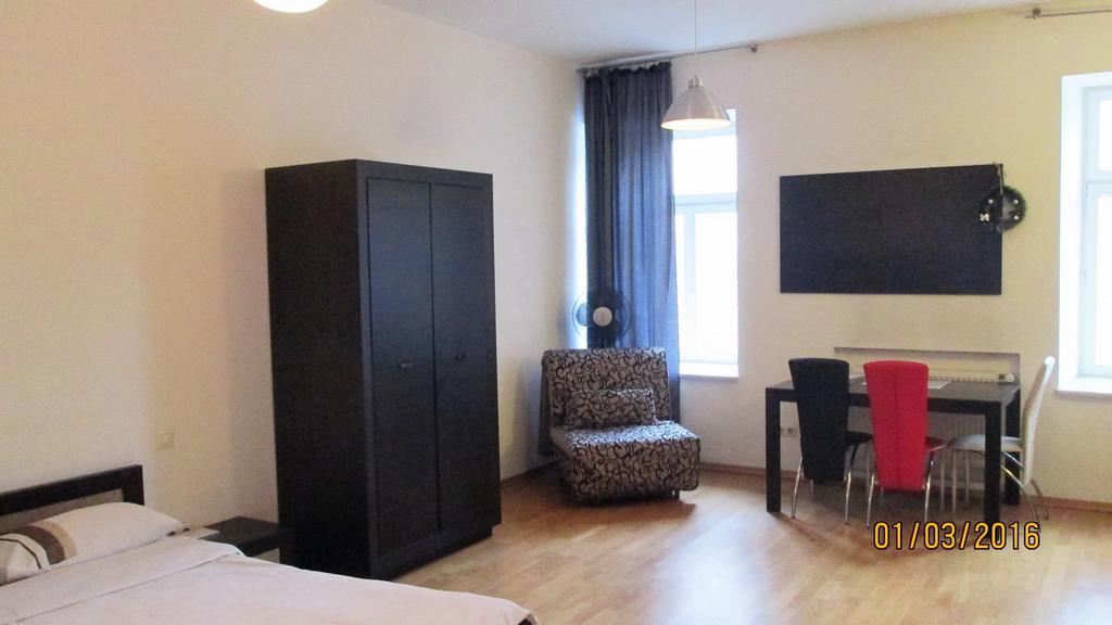Apartment In The Centre Of Lviv Eksteriør bilde