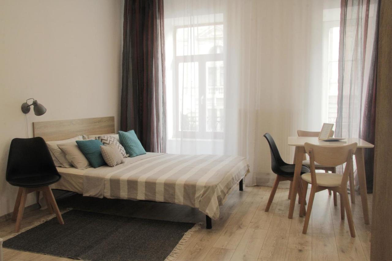 Apartment In The Centre Of Lviv Eksteriør bilde